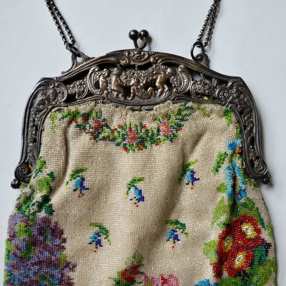 Antique Edwardian Glass Bead Flower Roses Purse Silver Cherub Frame Czech? - Picture 2 of 15